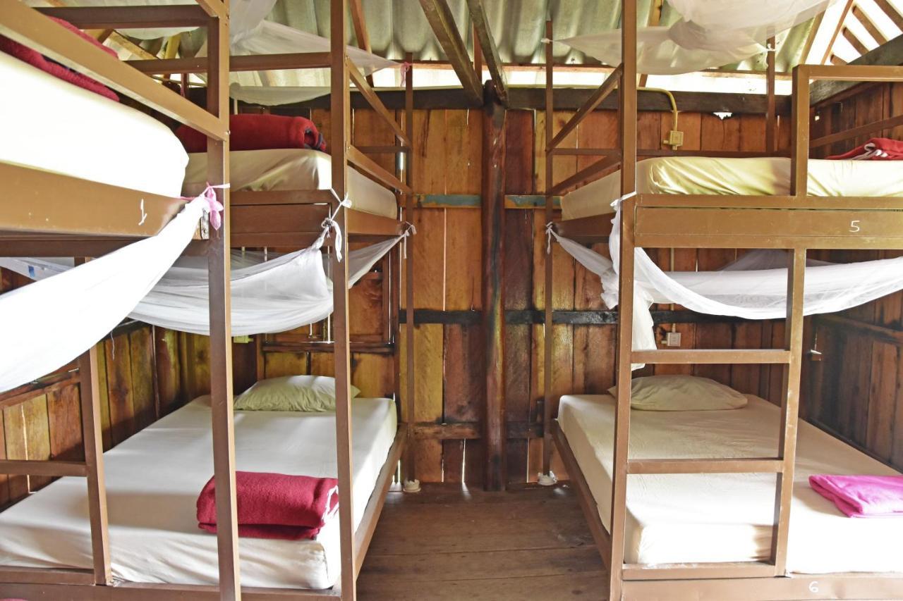 코롱 산로엠 Mad Monkey Koh Rong Samloem 호스텔 외부 사진