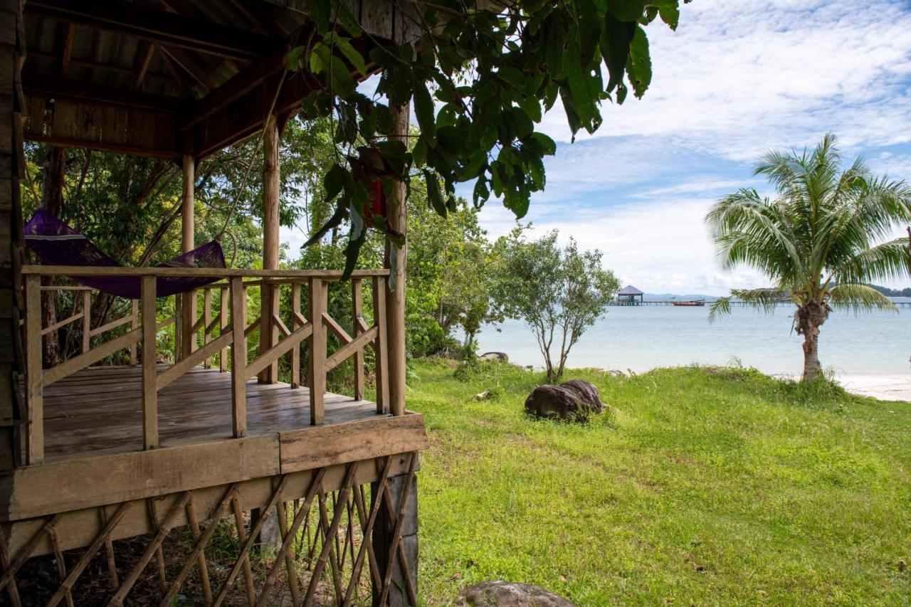 코롱 산로엠 Mad Monkey Koh Rong Samloem 호스텔 외부 사진