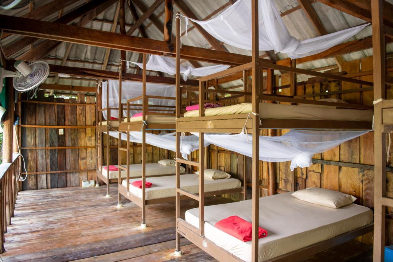 코롱 산로엠 Mad Monkey Koh Rong Samloem 호스텔 외부 사진