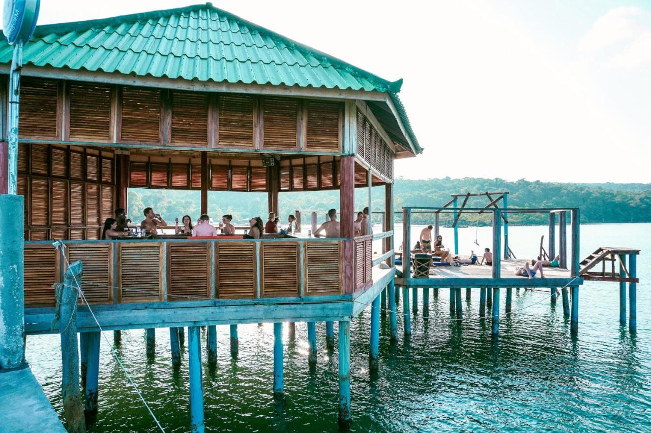 코롱 산로엠 Mad Monkey Koh Rong Samloem 호스텔 외부 사진