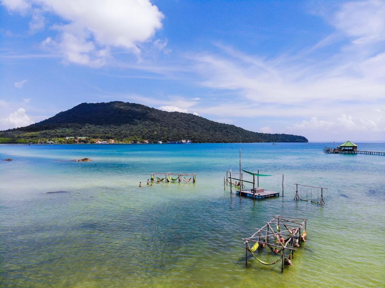 코롱 산로엠 Mad Monkey Koh Rong Samloem 호스텔 외부 사진