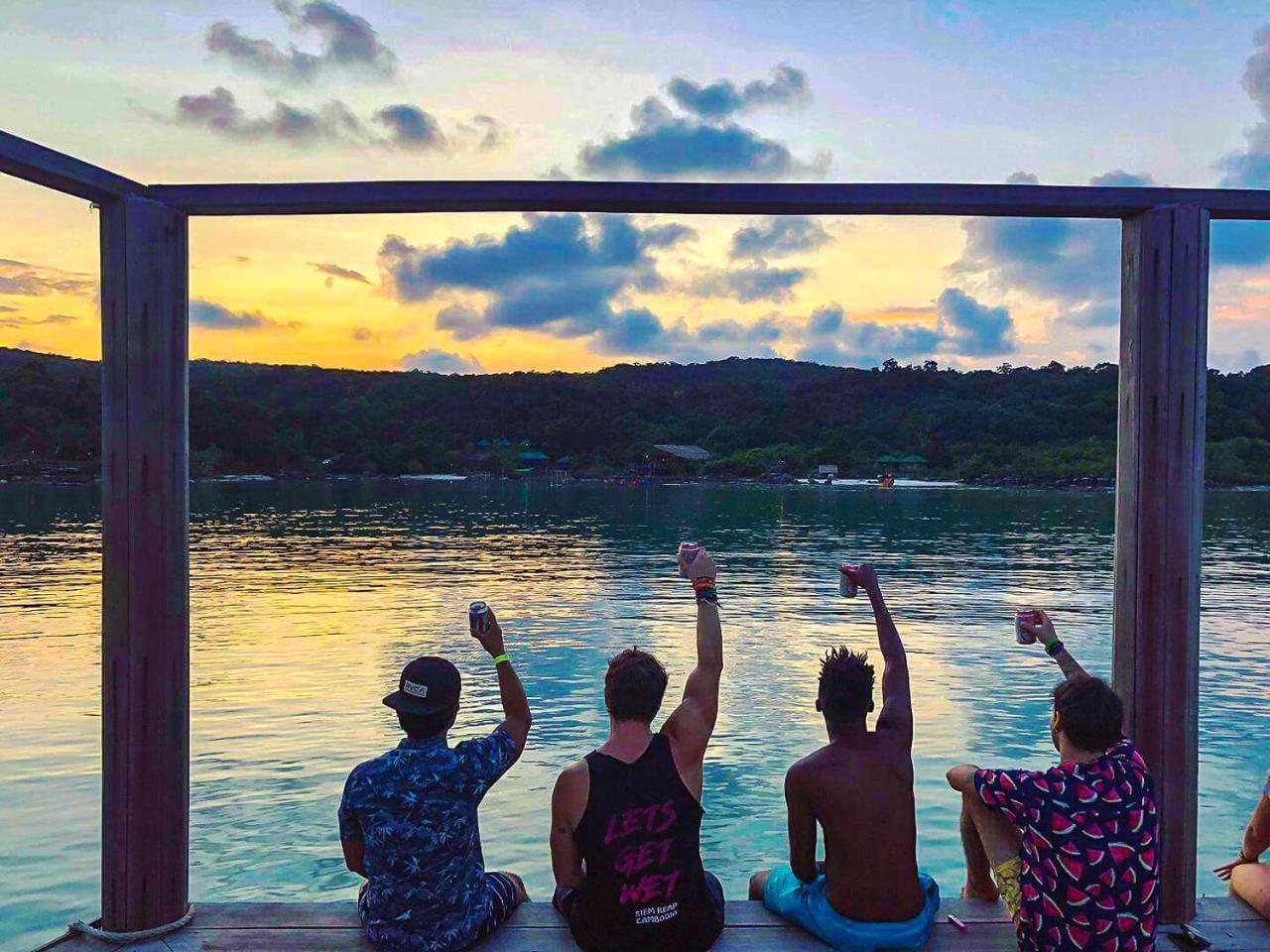코롱 산로엠 Mad Monkey Koh Rong Samloem 호스텔 외부 사진