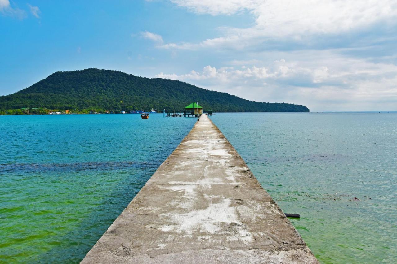 코롱 산로엠 Mad Monkey Koh Rong Samloem 호스텔 외부 사진