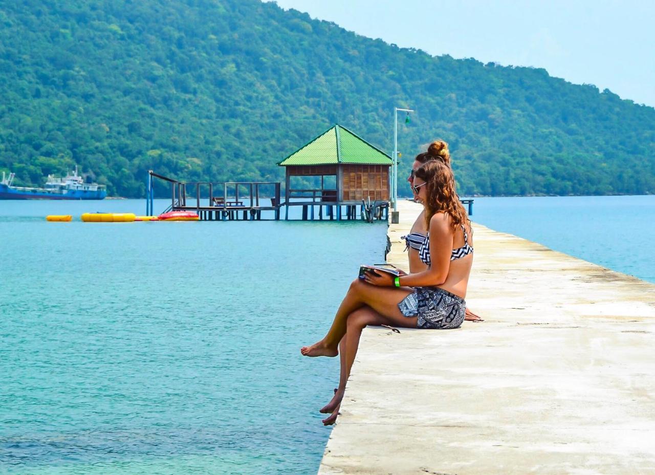 코롱 산로엠 Mad Monkey Koh Rong Samloem 호스텔 외부 사진